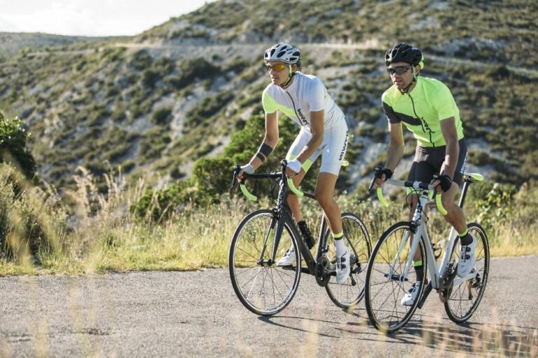Beh alebo bicykel? Čo je lepšie na chudnutie a pre zdravie